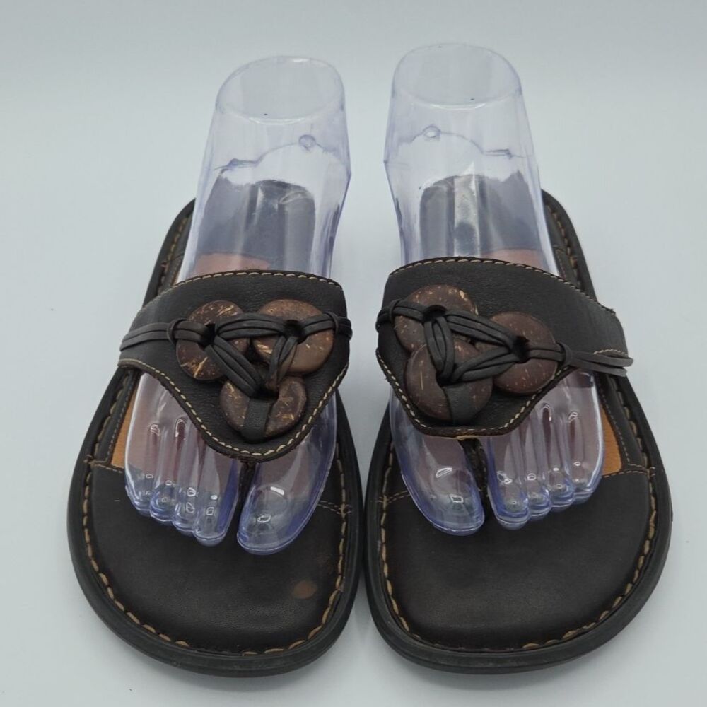 Born Womens Flip Flop Sandals Brown Coconut Shell Beads Slip On US 10M Eur 42
